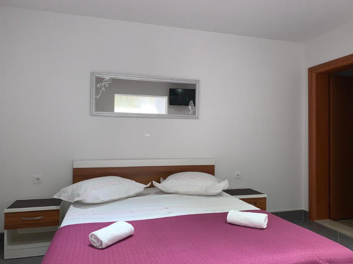Apartamento Niko Baška Voda Exterior foto